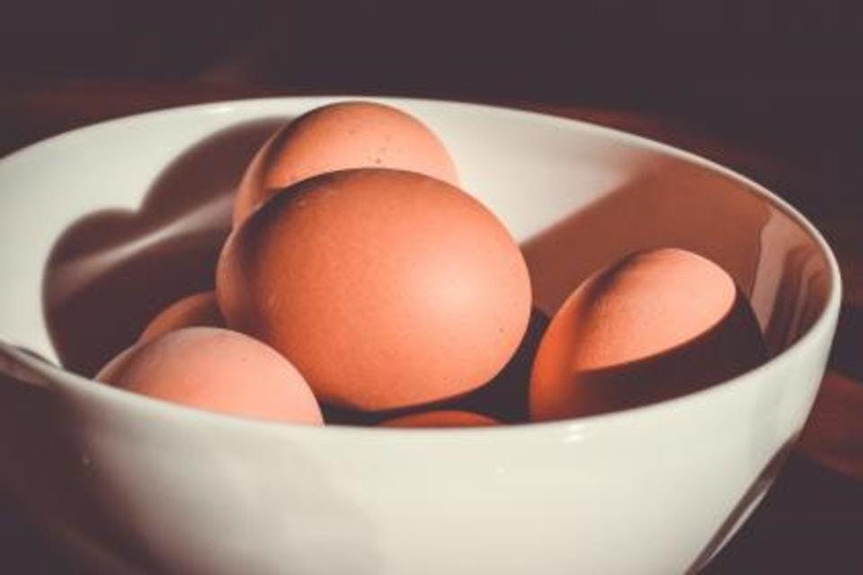 松屋のトッピングで人気の卵