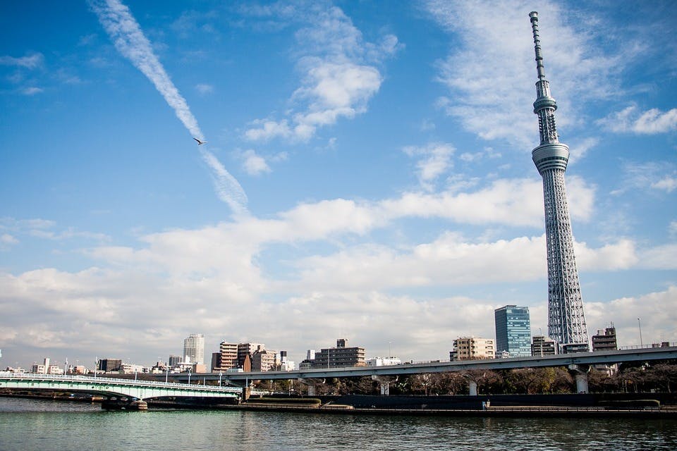 晴れの日のスカイツリー