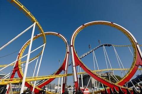Medium roller coaster 3570512 640  1 