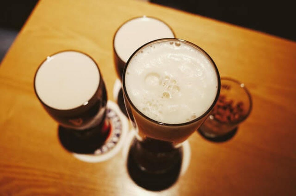 居酒屋のビール