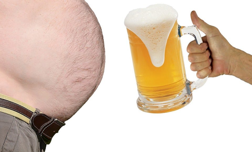 皮下脂肪を落とすためにアルコール量も落とす
