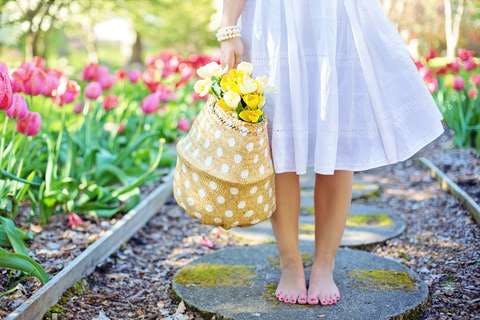 Medium barefoot basket blooming 413707  1 