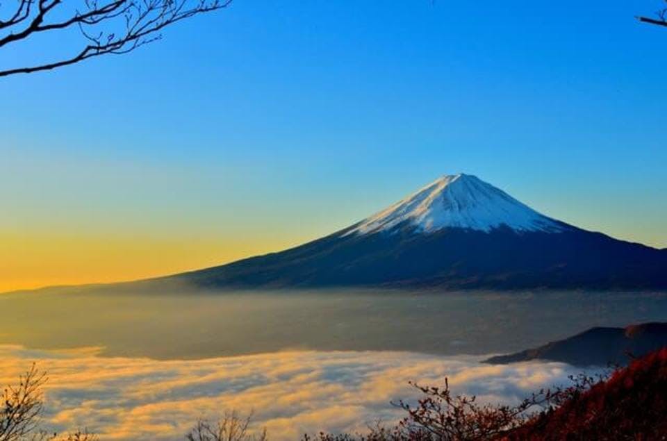 方言「ばり」を話す日本の風景