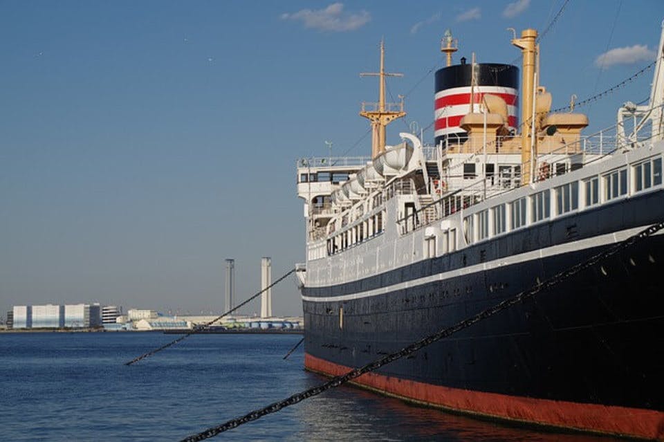 横浜の船