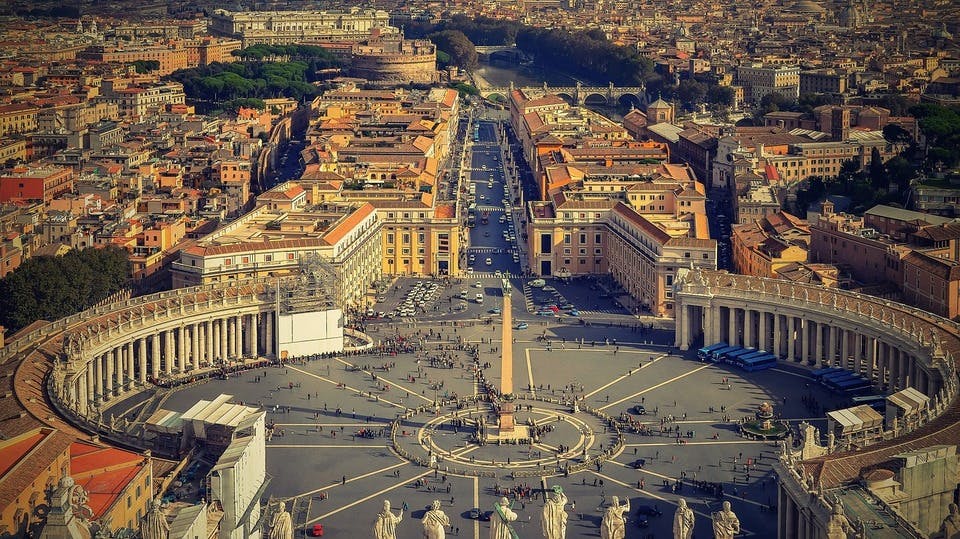 歴史ある観光都市ローマ