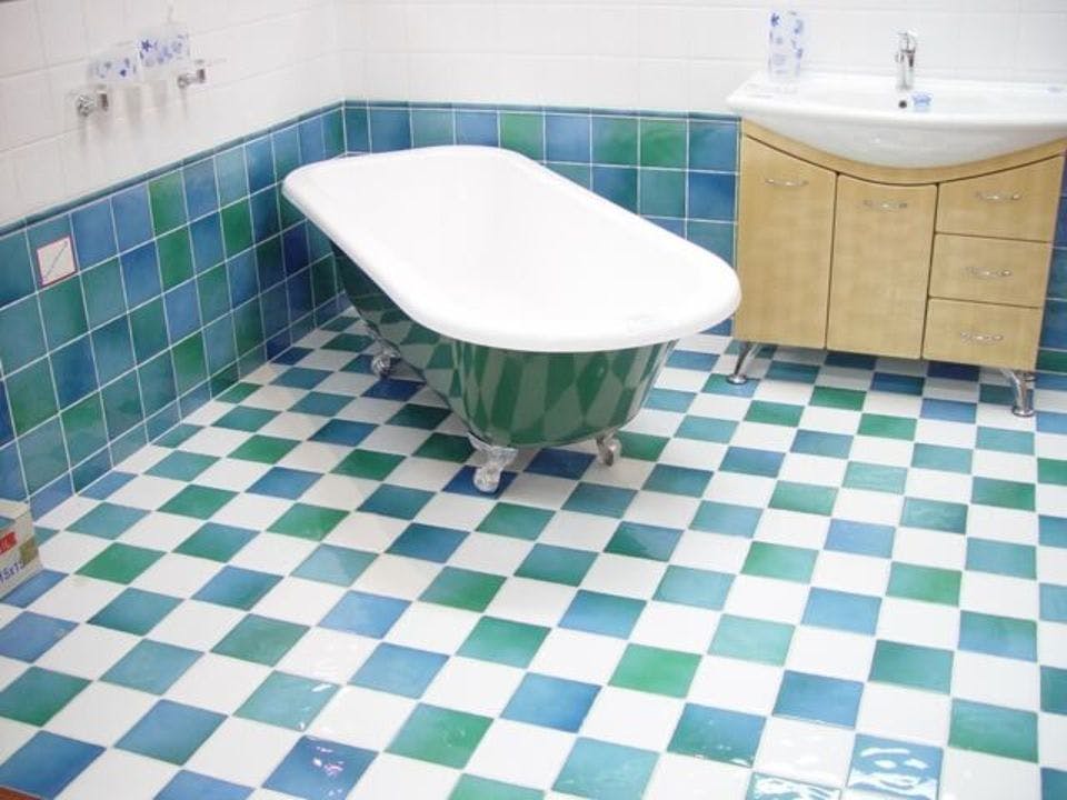 洗面所の床をフロアタイルでDIY