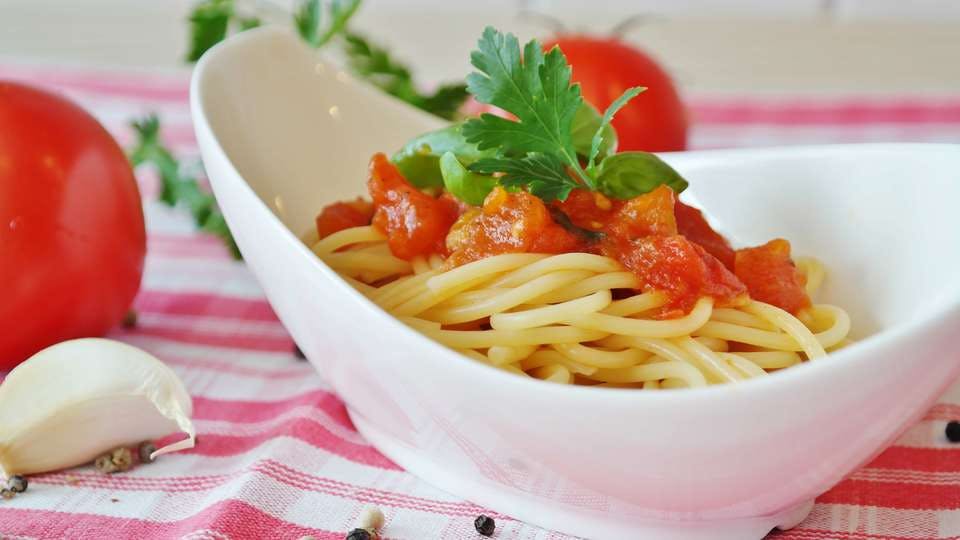 イタリアンレストランのトマトパスタ