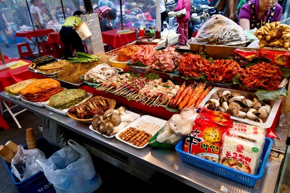 韓国市場のキムチ