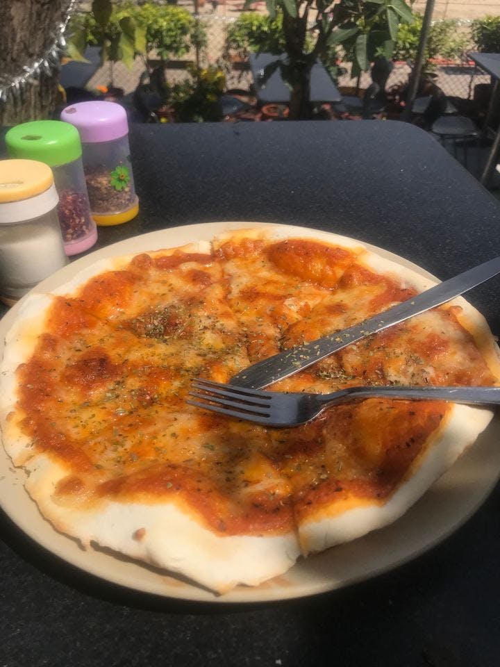 Pizzeria, Vaatika Cafe
