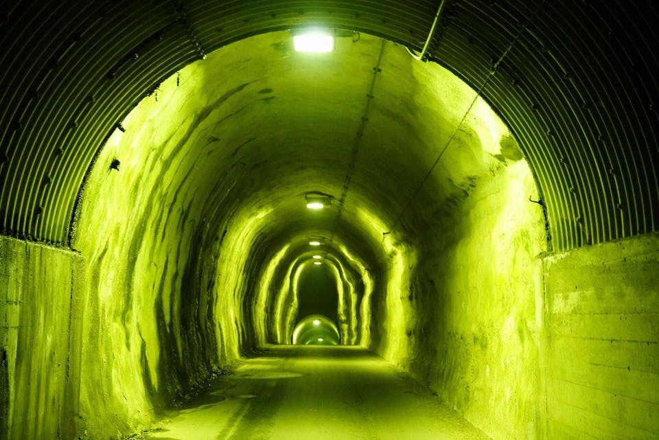 素掘り二段トンネル