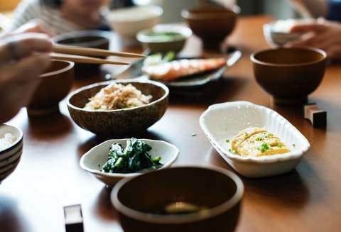 Medium asian food bowls chopsticks 745406