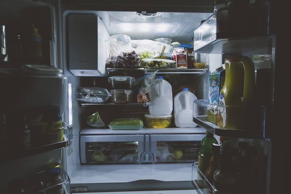 冷蔵庫セレクトは二人暮らしなら小さめがおすすめ