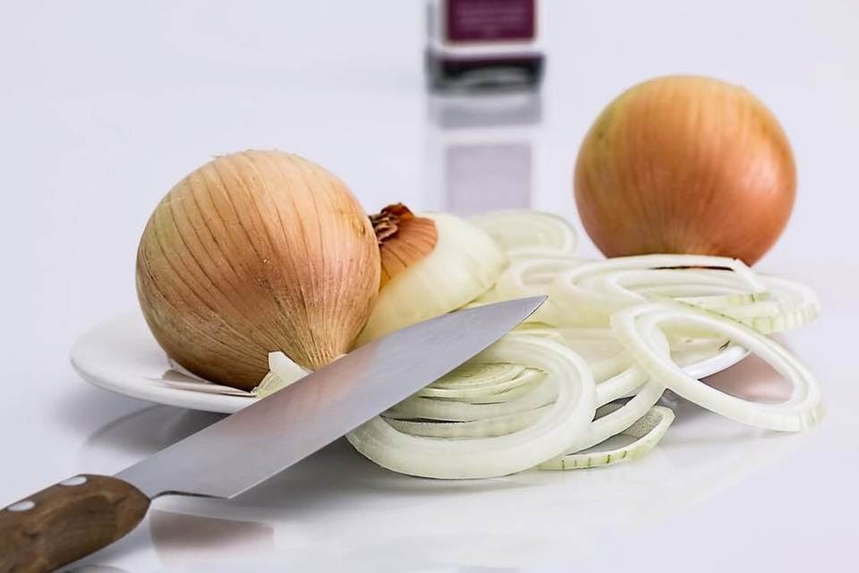 Large onion slice knife food 37912  1 