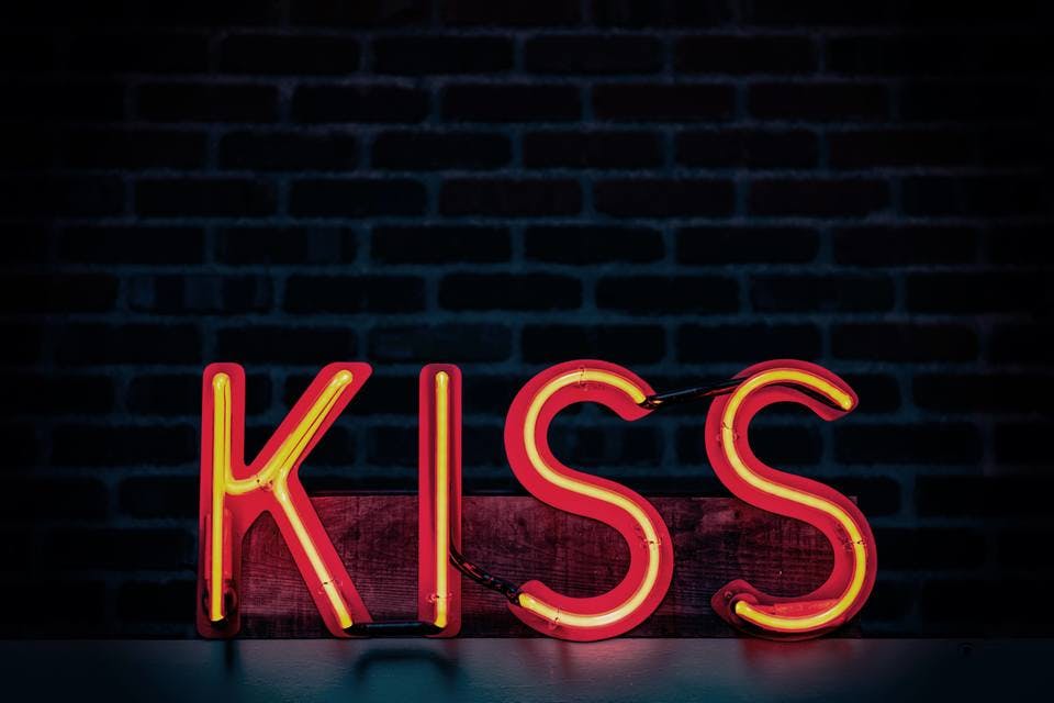 kiss看板