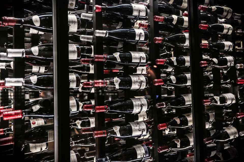おすすめの赤ワインの保存方法