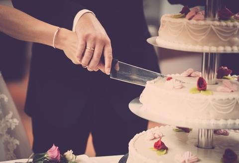 Medium bride cake celebration 1345574