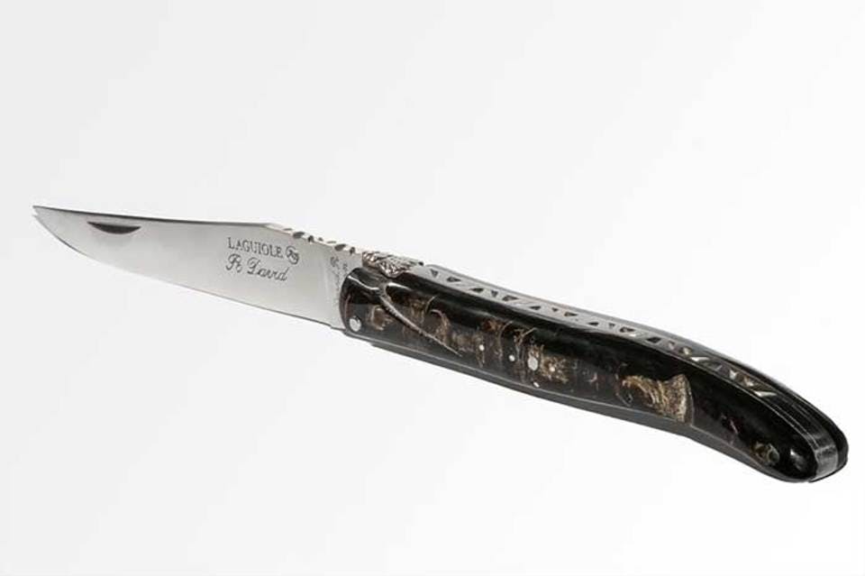 サバイバルナイフのおすすめブランド画像