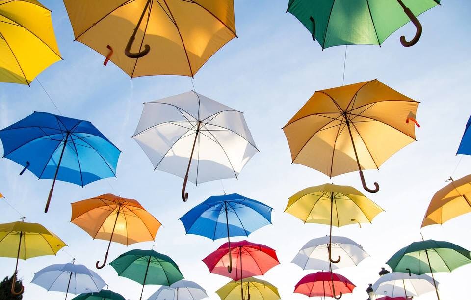 レディース折りたたみ傘のおすすめ5選＆大人可愛い人気ブランド10選！