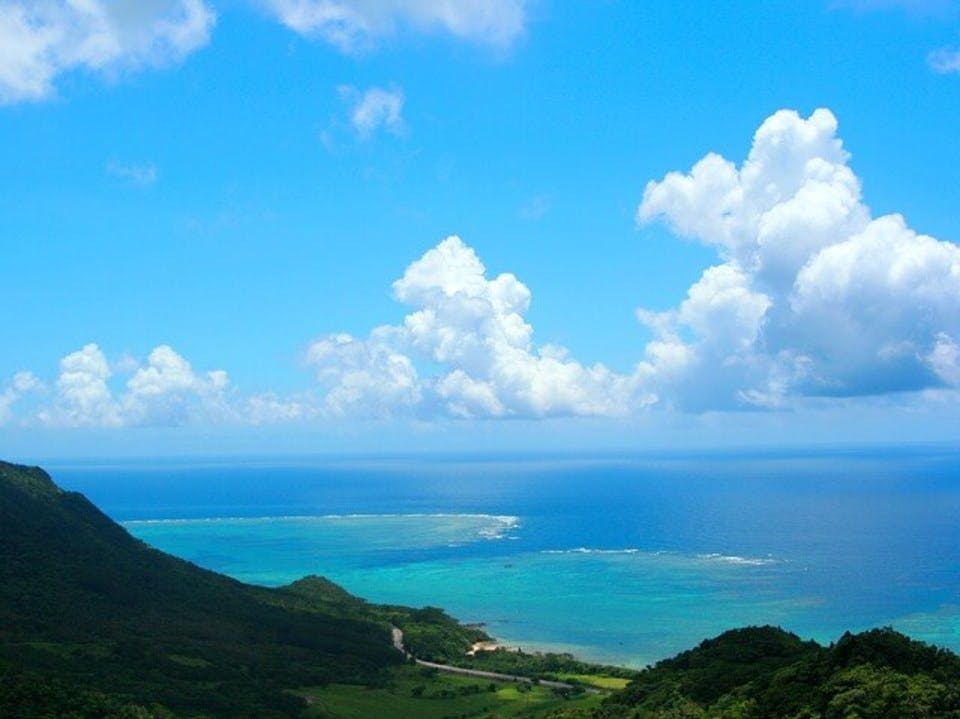 沖縄方言が使われたドラマの舞台となった沖縄の海