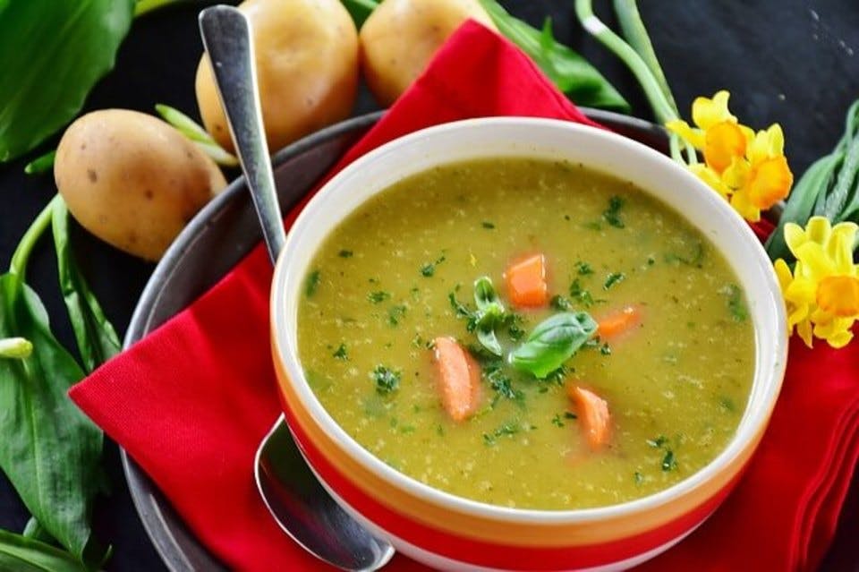 ニキビに効く食べ物を使ったスープ