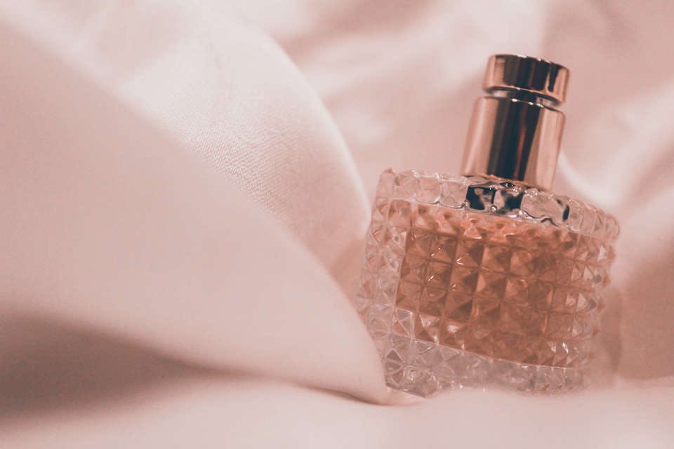 甘い香りの40代から人気のレディース香水