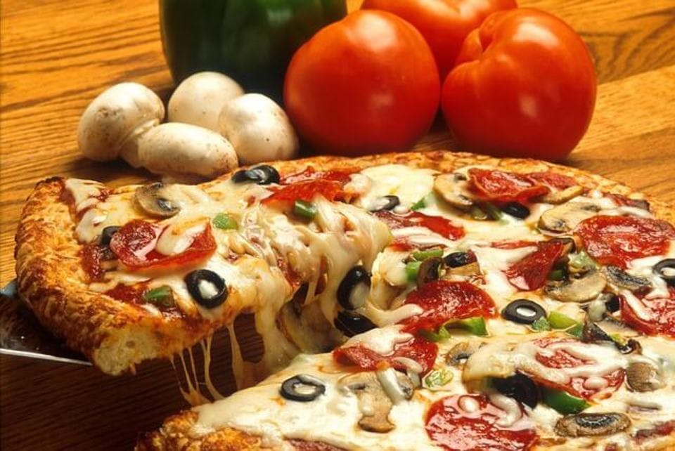 コストコのフードコート人気メニューはピザ