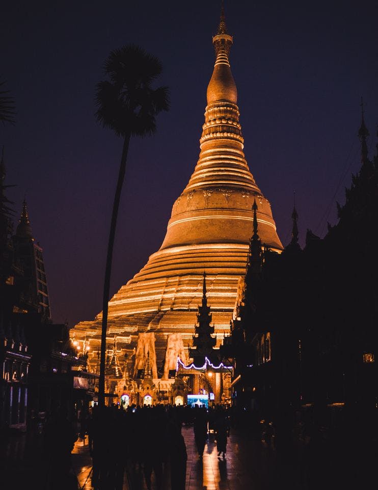 ミャンマーの仏院
