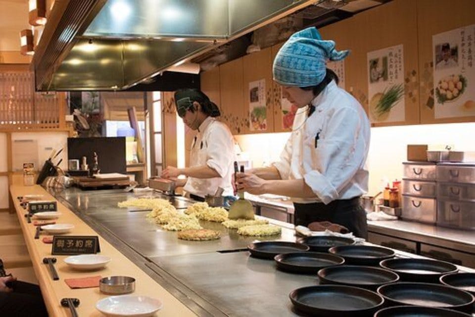 Large okonomiyaki 2397649  340