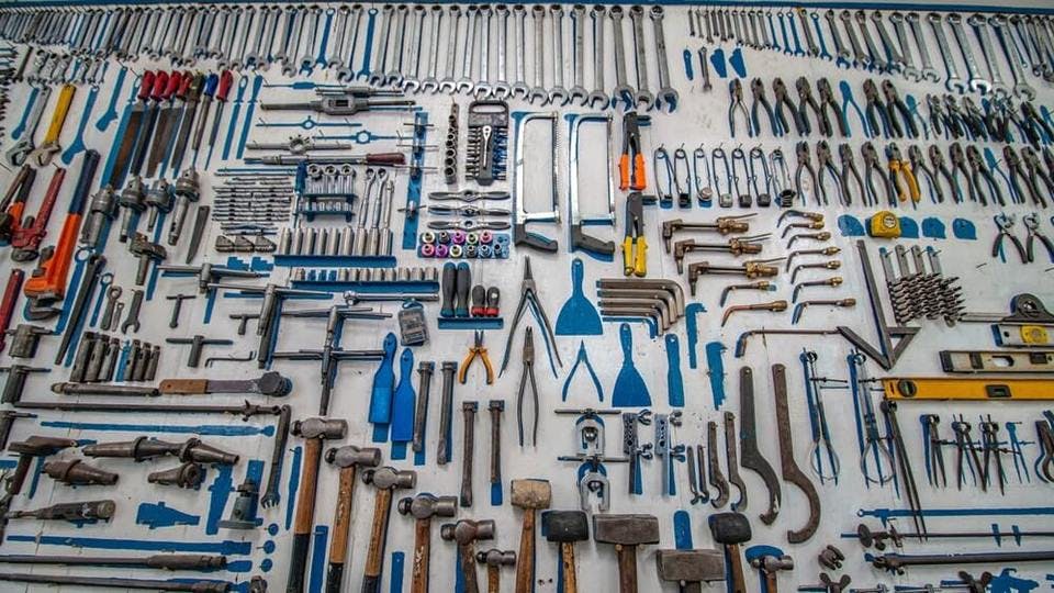 コストコにありそうなたくさんの工具