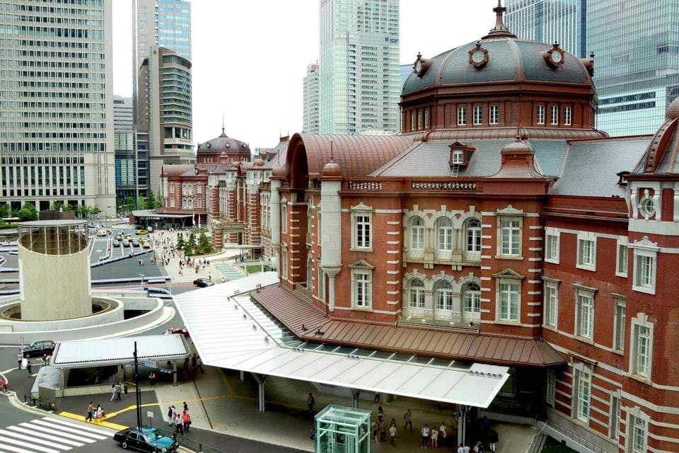 昼間の東京駅