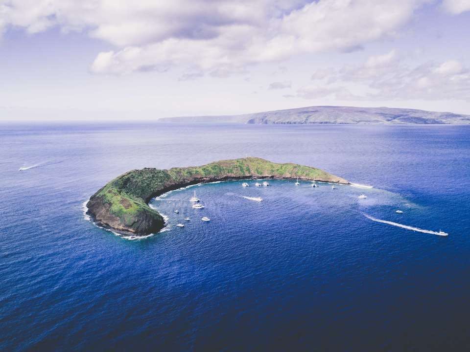 シュノーケリングスポットのモロキニ島